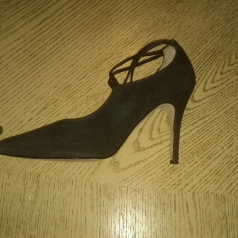 Shoe